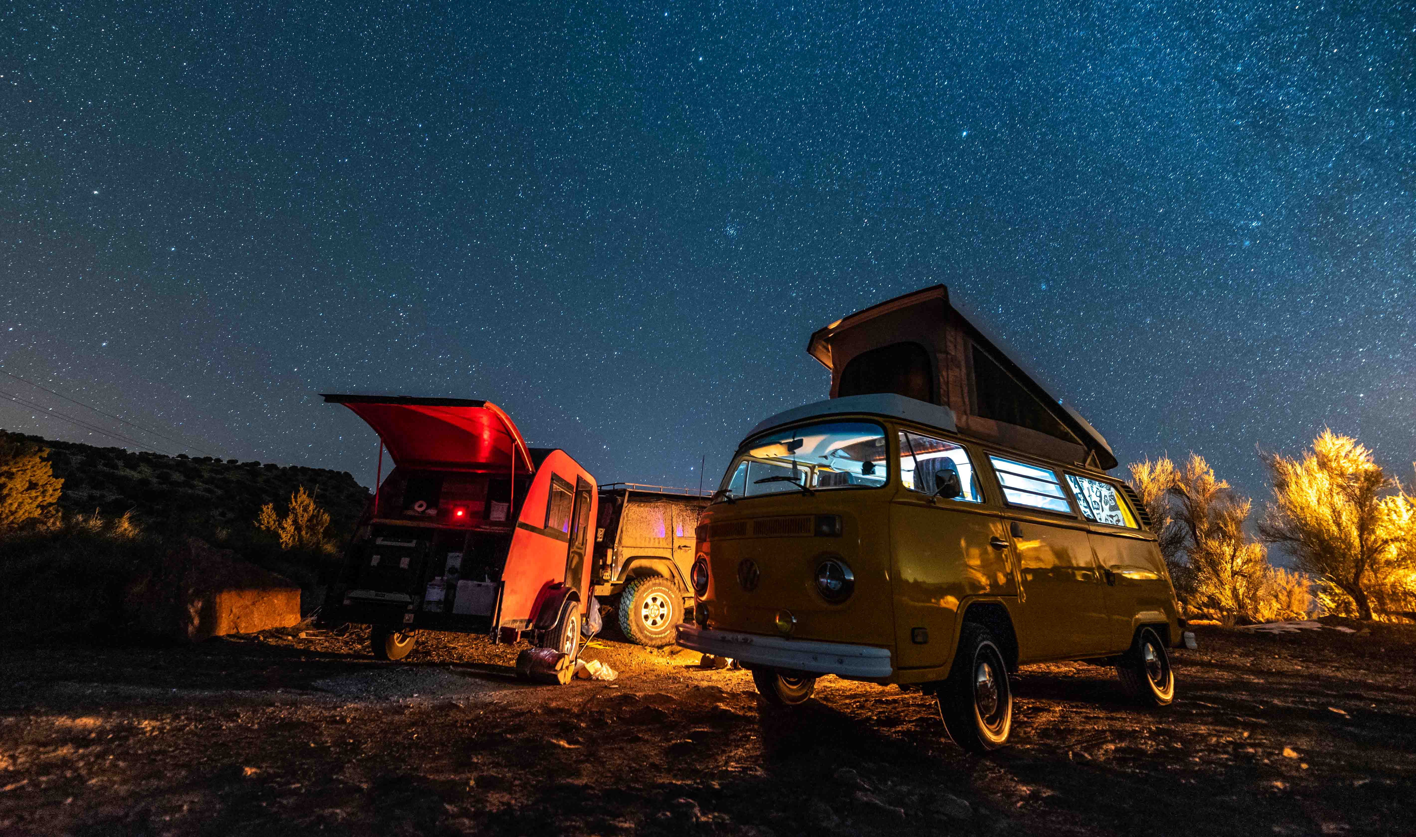 Volkswagen Bus Westfalia, camping under stars Sedona, Arizona Lifestyle Adventure Photographer Daniel Britton 