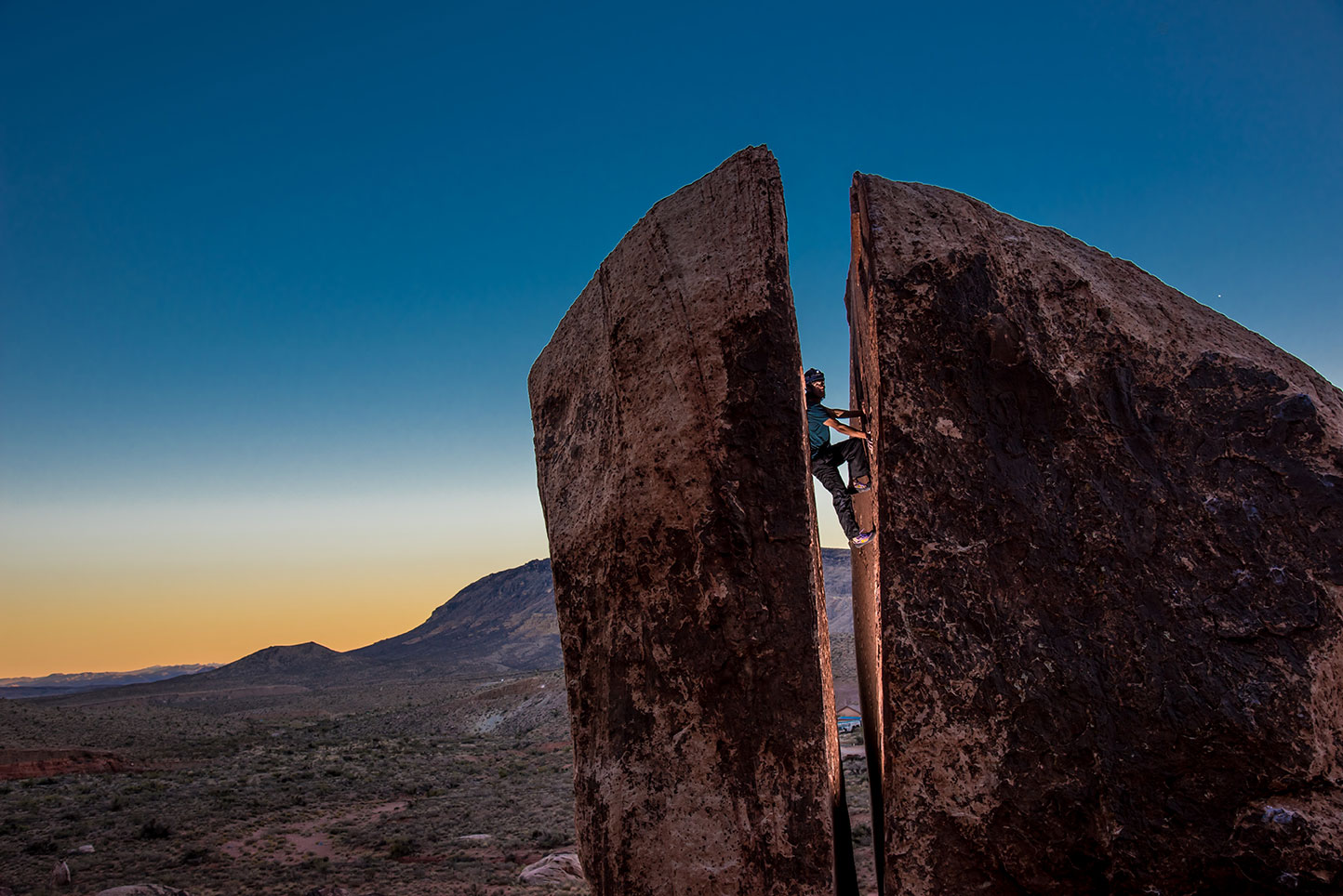 Rock Climbing, Bouldering, Plumbers Crack, Red Rock, Las Vegas, Nevada, Lux Pro Flashlights, Lifestyle Adventure Photographer, Daniel Britton